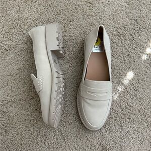 NWOT Dolce Vita Loafers